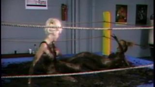 Misty Gets Sexual In The Ring With Another Woman-2