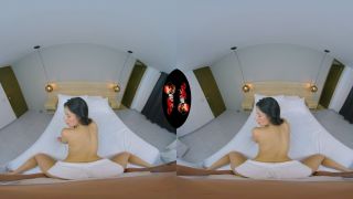 Hot Latina VR Experience: Carolina's Pleasurable Gift in 409-2