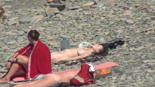 Voyeur nudism – The company of three girls Voyeur!-0