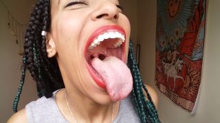 My big mouth and fat tongue (Fetish porn)-9