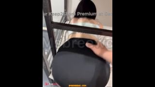 He Licked My Pussy so Well until My Legs Trembling-1