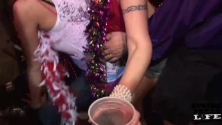 Girls Flashing on Bourbon Street Milf!-1