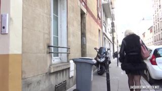 Jacquieetmicheltv presents Laurence, 37, insurance agent – 22.10.2019 Mature-1