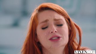 Lacy Lennon (Handjob porn)-3