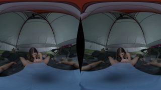 Sexy VR Ali Jones In帐篷Action: Intimate College Scenes 3600p-1