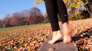 clip 4 Amateur Girls Feet From Poland - CUTE SMELLY FEET, femdom corset on feet porn -9