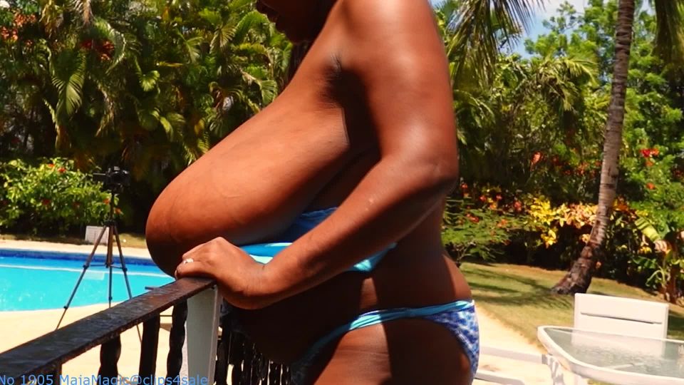 Maja meets miosotis and kristina part 4 hot double titplay under the carribean sun - Solo
