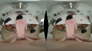 Fixing A Hole - Smartphone VR-8