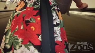 Watch Free Porno Online – Voyeur upskirt – Under the skirt of a slender blonde ,  on voyeur -2