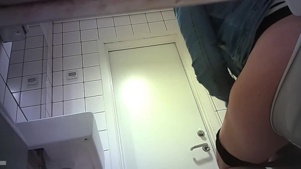 Porn online Toilet Indoor – hz_23852 (AVI, HD, 1280×720) Watch Online or Download!
