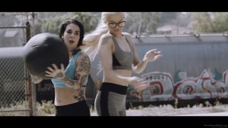 Sovereign Syre, Arabelle Raphael LET'S CELEBRATE (Amateur porn)-1