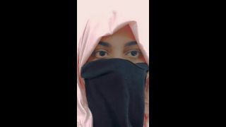 JELLINQ - Meet with hijab girl-9