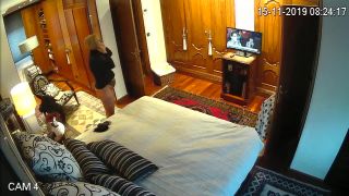 Amateur Hidden Camera 1010-0