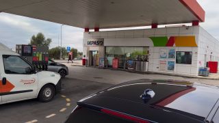  exhibitionism Fisting porn videos Ivy Rouge – Car Filling Exhibition  -8