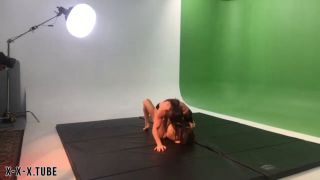 Lora Cross Bts Female Fighting Lora Vs Tapered P  Lora Cross   Abs-2