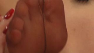 Emily Marilyn, Darenzia Foot Seduction 24 (Fetish porn)-0