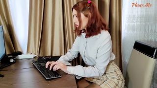 Sexy secretaryes in to start her job and her boss fucks her.-1