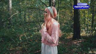 Video Cutie Lesbian Got Lost In The Forest And Ran Into Lesnek s Di...-2