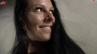 Texas Patti - Public Blowjob im Parkhaus Hollywood-1