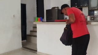 Adribella69 - Repartido de pizza afortunado.Colombiana de gran culo se deja folla duro su coño.-1