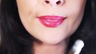 Lips Full Close-Up Sexy smoking - Abbie Cat.-2