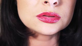 Lips Full Close-Up Sexy smoking - Abbie Cat.-5