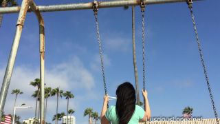 Luscious Lopez[0346464] slow motion： big ass in short shorts on a swing #merica #lusciouslopez [2017-07-04]-5