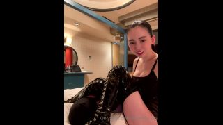 Today’S Training Movie – Enamel Boots – MISTRESS UN - [Webcam]-1