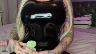 free porn clip 15 Cora-Diamond - Wichsanleitung im Lack-Outfit  on german porn sexy amateur videos-9