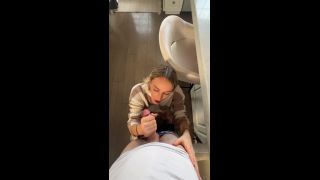 Emma Hix Gets Fucked By Her Boyfriend In The Kitchen Onlyfans (Pornstar)-1