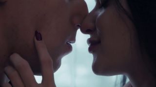 7199 Very Sensual Kisses with Beloved Stepsister CLOSEUP Worl...-9