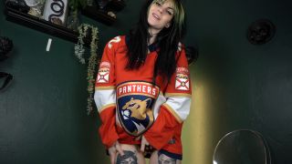 [K2S.CLUB] Prettyinpunk92 - The Hockey Jersey Stays On 4K - 4K 2160P-1