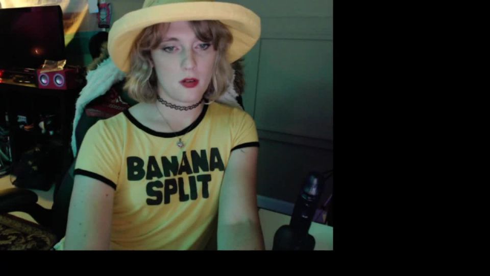 Shemale Webcams Video for July 17, 2019 – 06 Shemale