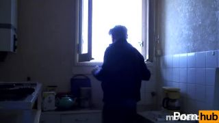 Papy voyeur #20, scene 4 - 854-0