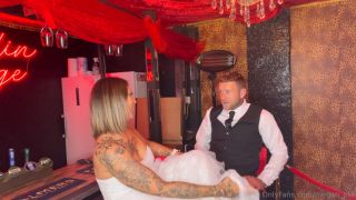 megan pkr 2024-06-21  I go to the bar all horny on my own at the end of my wedding night and the barman loo-1