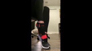 beautyandherfeetz  red hot and veiny post workout sock removal even - beautyandherfeetz - feet porn -1