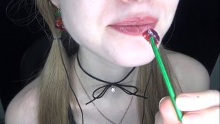 Peas and Pies Peas and Pies - small blackberry lollipop licking-9