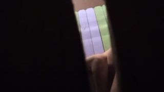 french_babe_through_a_crack-8