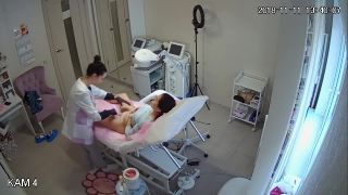 Hz Voyeur in cosmetic salon 14-3