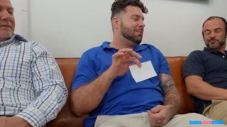 Video Luna Luxe : Porno Dads Part Luna Makes Him Nervous 1080p FullHD-1