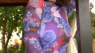 Stacey Poole In The Garden - Solo-3
