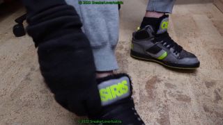 SneakerLoverAustria - wrecking fur osiris shoes with 4pair of socks, ripping sole, jerking off-5