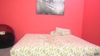 Anna Bell Peaks - Lovin & Up - Tattoo-4