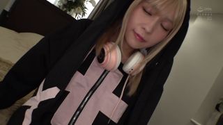 MUKC-084 萌え袖 細身美脚 中出し放題 従順コスプレ少女を猛烈にハメ倒す 絶対着衣性交 円井萌華 モザイク破壊版-6
