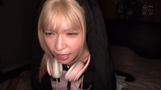 MUKC-084 萌え袖 細身美脚 中出し放題 従順コスプレ少女を猛烈にハメ倒す 絶対着衣性交 円井萌華 モザイク破壊版-9