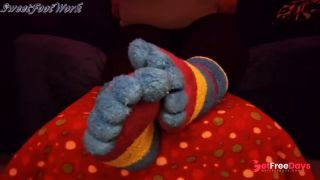 [GetFreeDays.com] Worship and Fuck My Big Feet In My Thick Colorful Fuzzy Winter Toe Socks - Give Me A Big Load Of Cum Adult Video January 2023-7