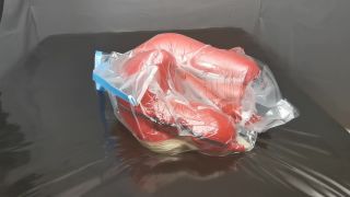 vicky d pbFun in a vaccum bag-5