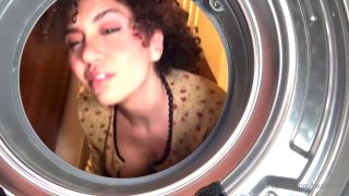 BeaSecrets, Beatrice Segreti, Curly Hair Teen Getting Fucked In The Laundry (Pornstar)-2