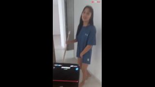 My boyfriend takes control of my vibrator until I have an orgasm-3