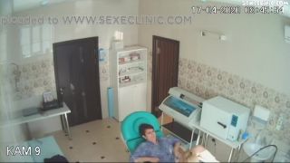 [sexeclinic.com] Gyno exam on period-2